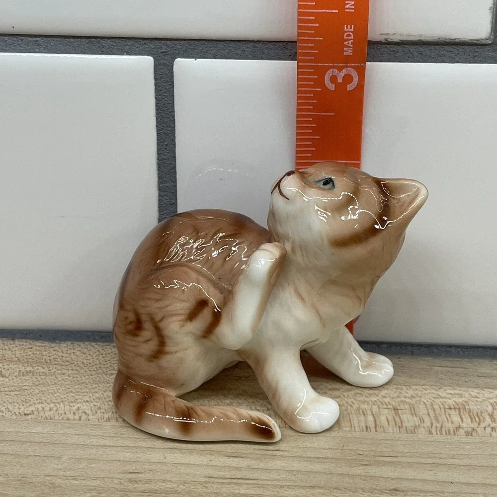 Vintage Cat Lot Of 2 MCM Porcelain Siamese Cat 